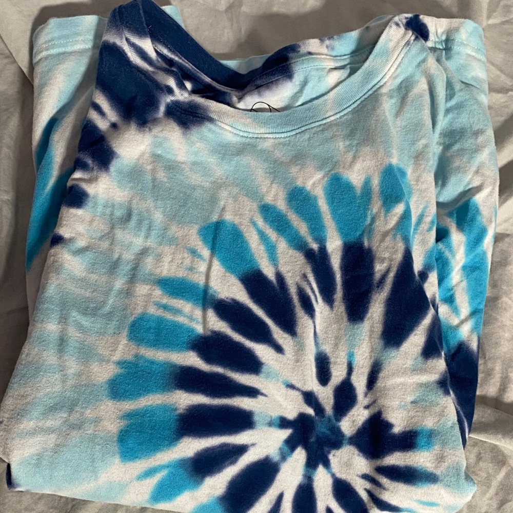 blue swirl shirt